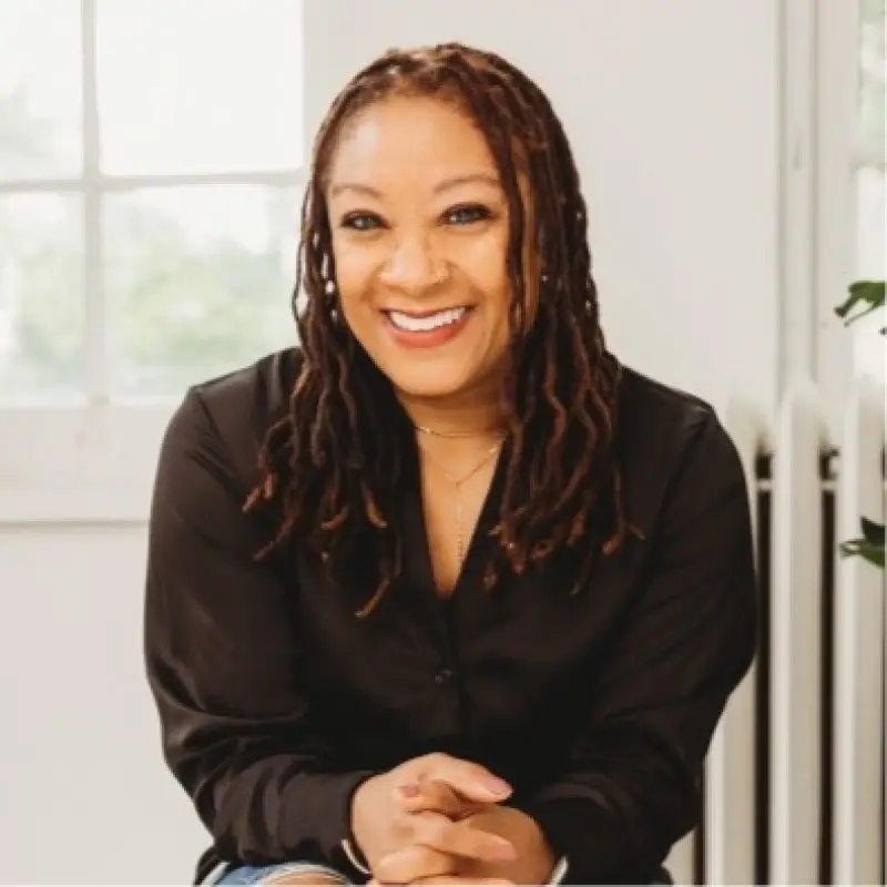 Dr. Leslie Davis